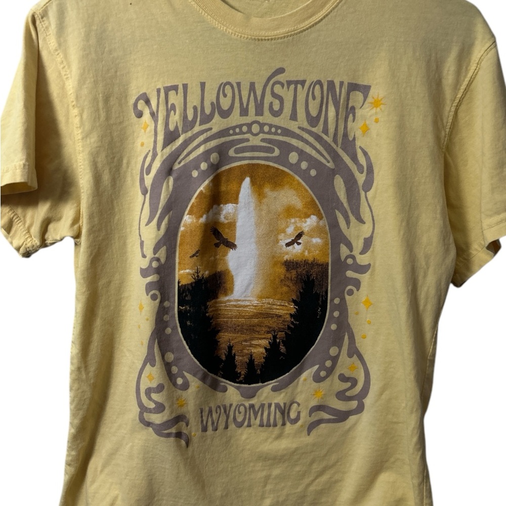 Social Culture‎ Yellowstone Wyoming Graphic Tee in Yellow